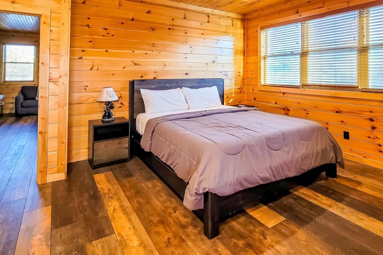 3 Lazy Bears Chalet Gatlinburg Ngoại thất bức ảnh